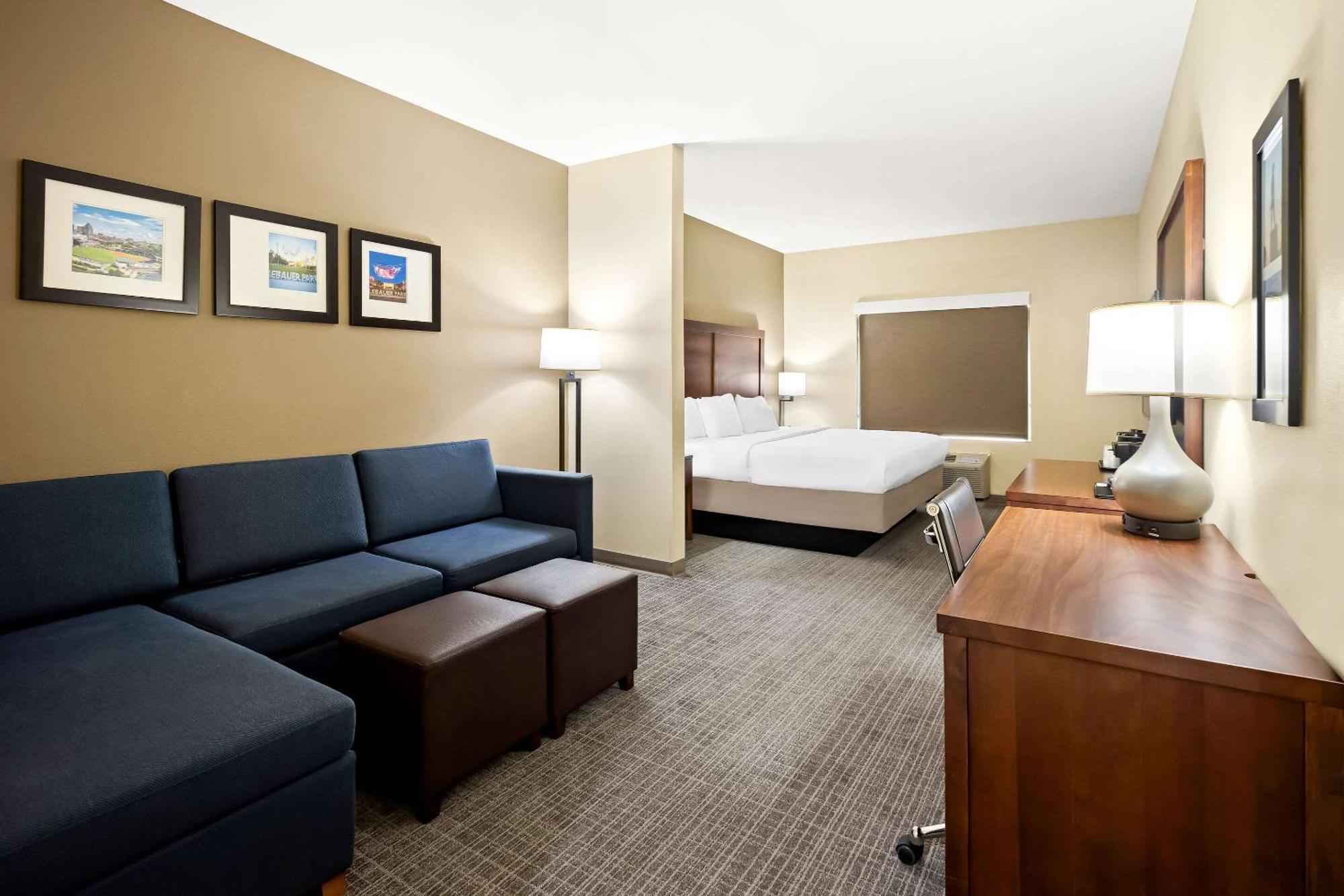 Comfort Inn & Suites High Point - Archdale Exterior foto